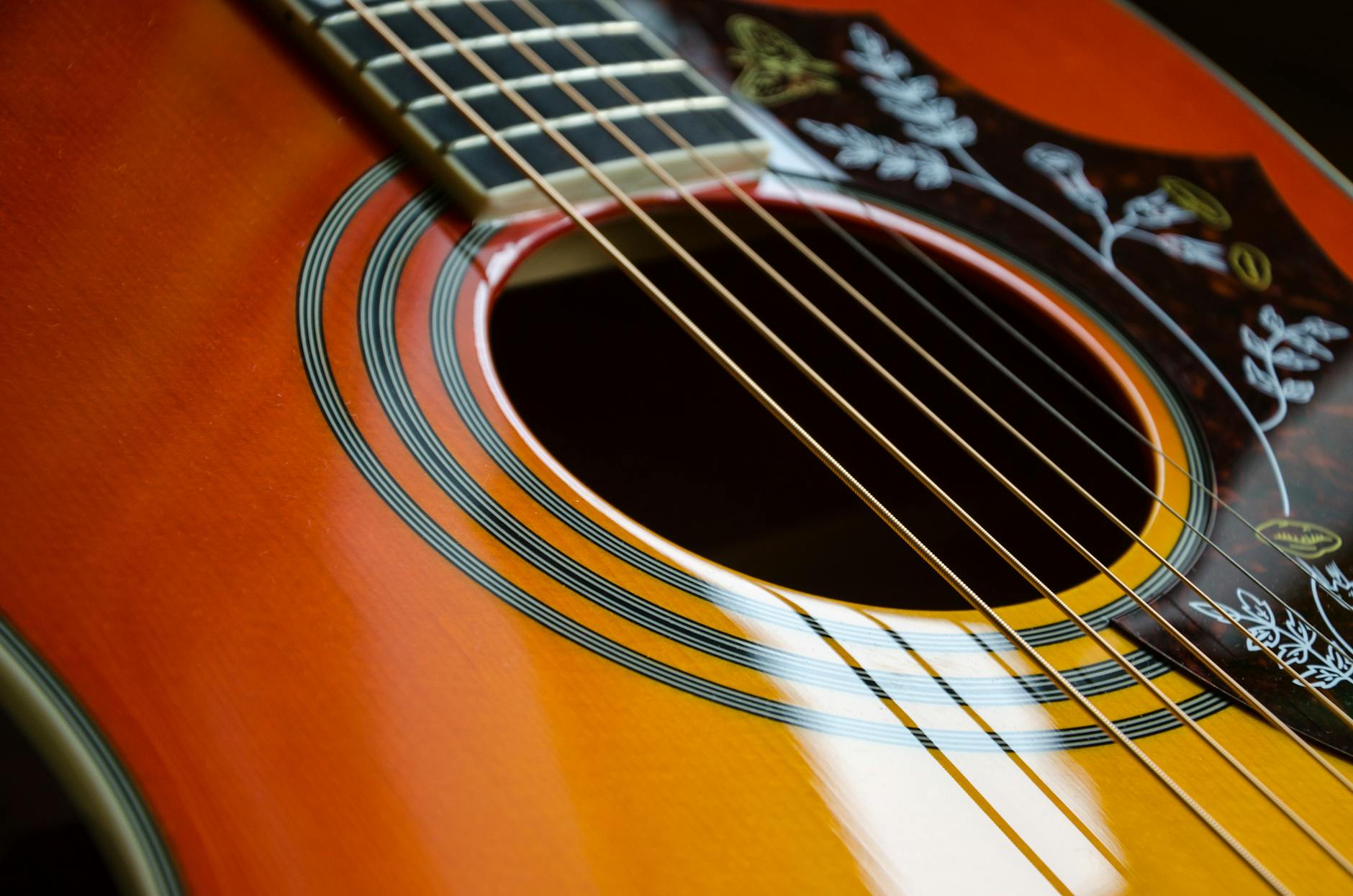 3 tips para elegir la guitarra acústica perfecta