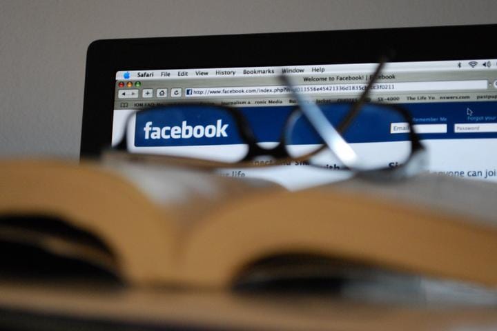 Calcula cuánto tiempo haz pasado en Facebook