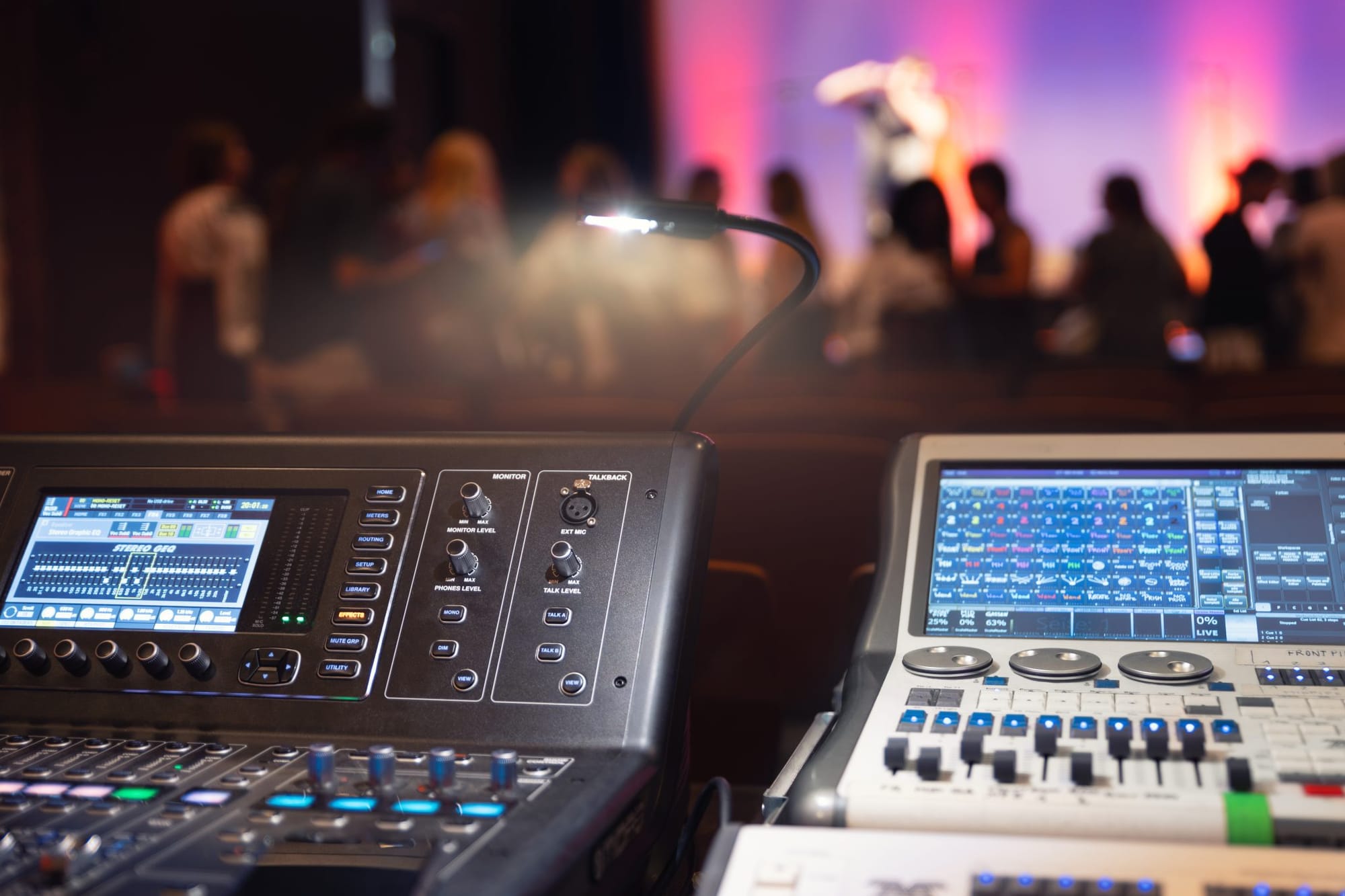 ¿Qué debo Tener en Cuenta antes de Comprar Equipo para mi Iglesia?