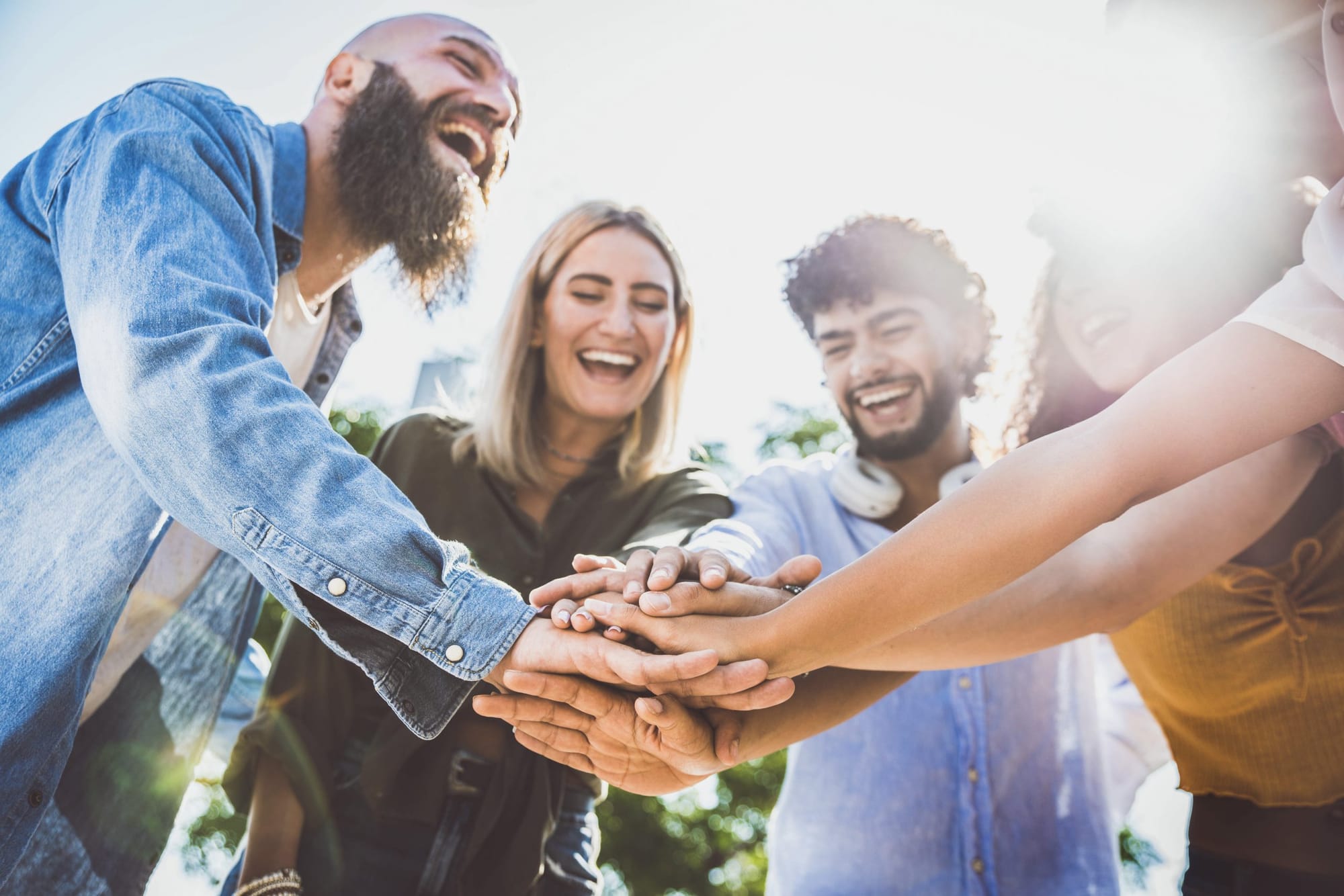 Sirviendo con Propósito: 6 Consejos para Mejorar tu Servicio como Voluntario en la Iglesia Cristiana