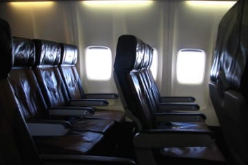 Informa la FAA que podrán utilizarse dispositivos electrónicos en aviones.