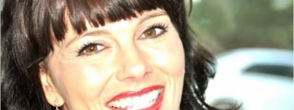 Hijas rinden homenaje a su madre que les salvó la vida