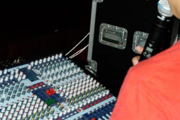 ¿Por qué es ignorado el muchacho de audio?