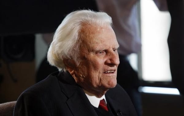 Billy Graham celebra 95 años Evangelizando en una transmisión mundial