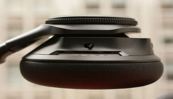 Audífonos Plantronics BackBeat Pro. Increíbles para tu tiempo de inspiración.