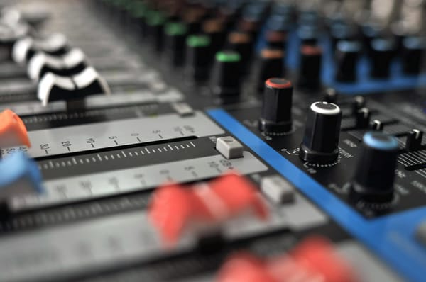 ¿Qué es la mezcla de audio en la iglesia?